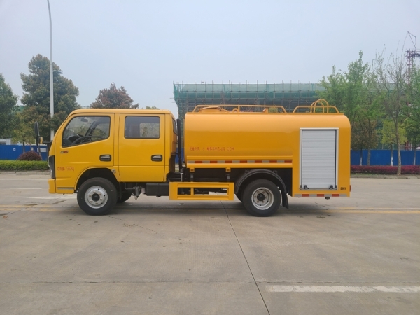 東風雙排遠程供水車